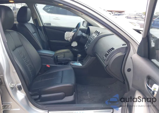 1N4AL2AP7CN469201: 40020168