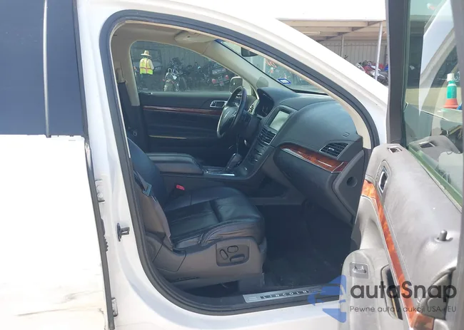 2LMHJ5FK2DBL51888: 40022127