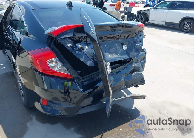 19XFC2F74HE018070: 40023571