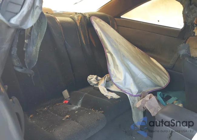 2T1CG22P3YC352912: 40027438