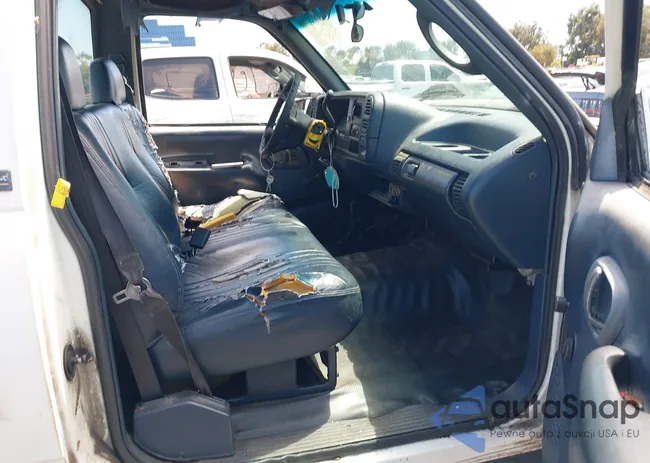 1GCEC14Z1SZ261471: 40026798