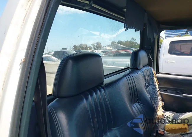 1GCEC14Z1SZ261471: 40026798