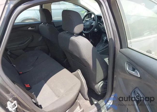 1FADP3F21JL267046: 40029338