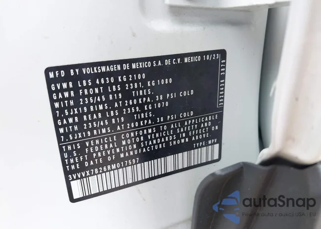 3VVVX7B26RM017597: 40030255