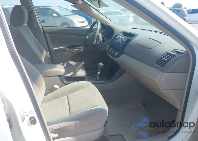 4T1BE32KX6U735138: 40030384