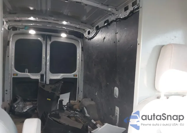 1FTYR2CM6JKA55688: 40029778