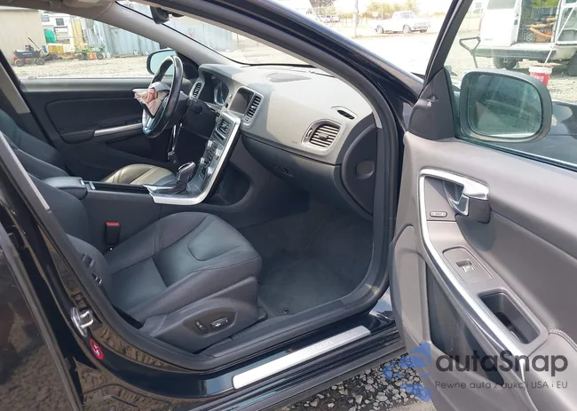 LYV402TM1JB158640: 40034504