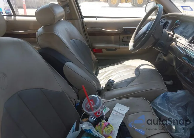 2MEFM74W8XX711557: 40038172