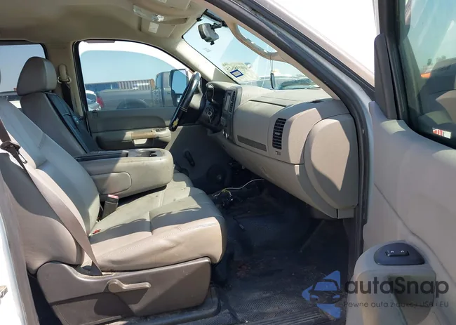 2GCEK13M071705867: 40038625