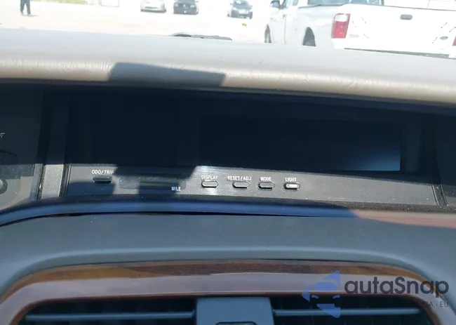 4T1BF28B33U303646: 40037922