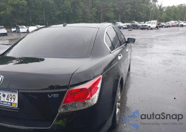 1HGCP36829A040368: 40039127