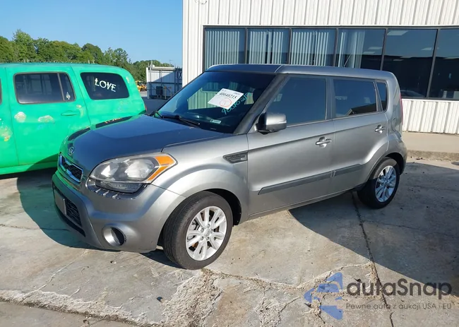 KNDJT2A64C7438042: 40040215