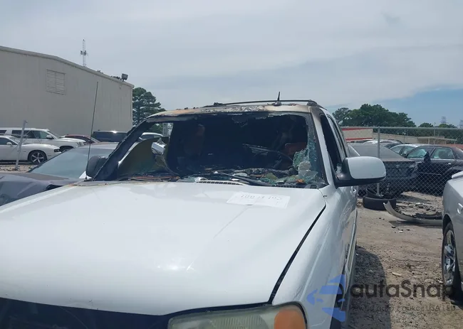 1GKEC13V25R137832: 40041493