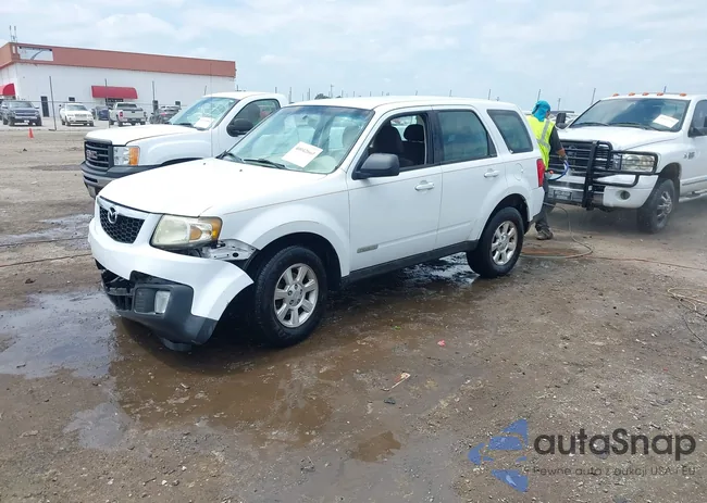 4F2CZ02Z28KM08272: 40042663