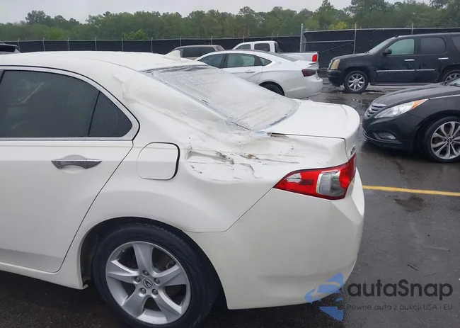 JH4CU2F68AC043105: 40043772