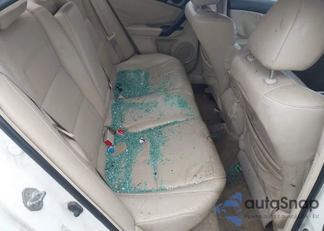 JH4CU2F68AC043105: 40043772