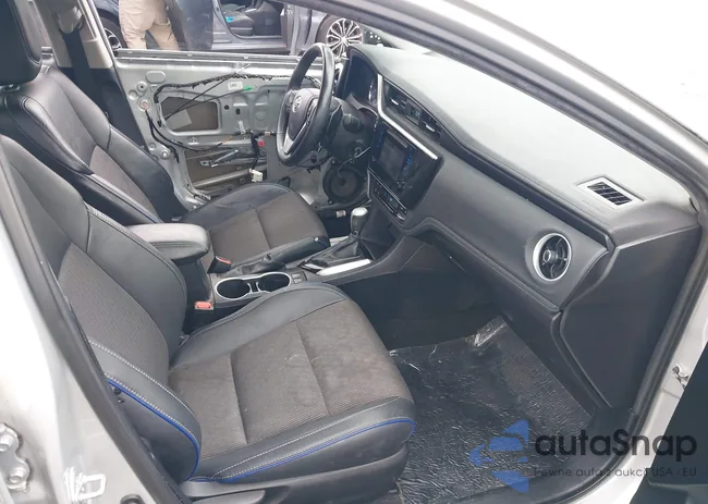 2T1BURHE7JC976348: 40045236