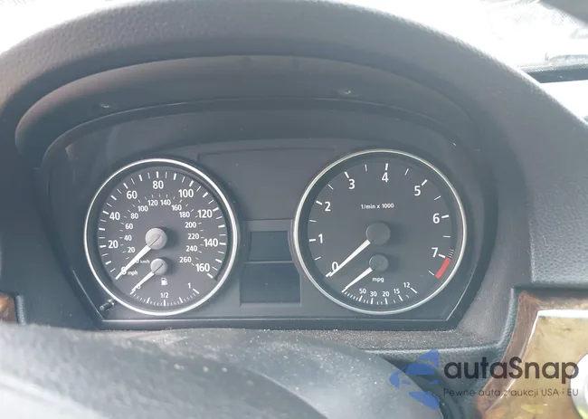 WBAVB33536KR81122: 40044863