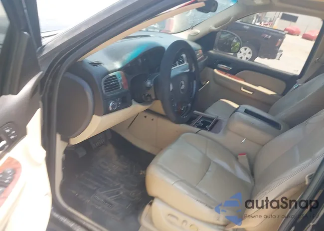 1GNFC16J87R324141: 40046397