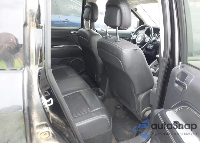 1C4NJCEA7ED721972: 40047160