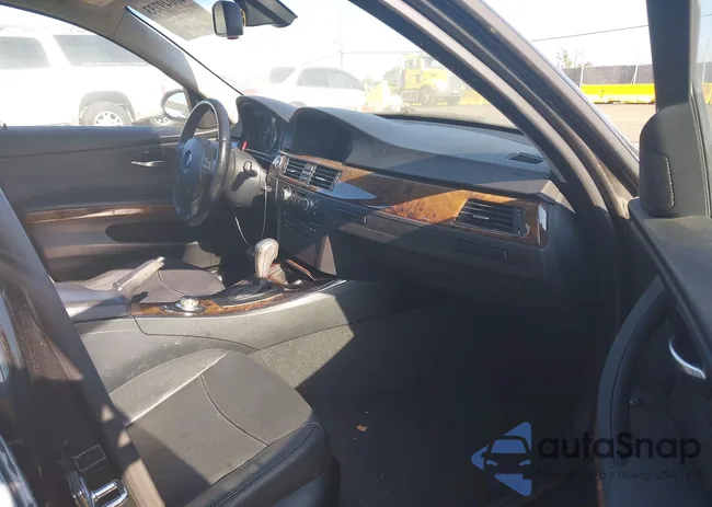 WBAVC535X8FZ82515: 40049733