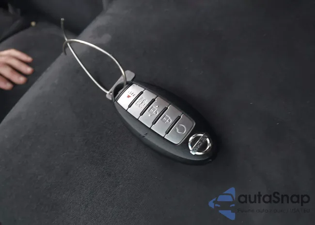 5N1AR2MNXDC676743: 40049832