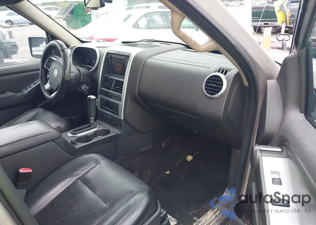 4M2EU48807UJ01290: 40051468