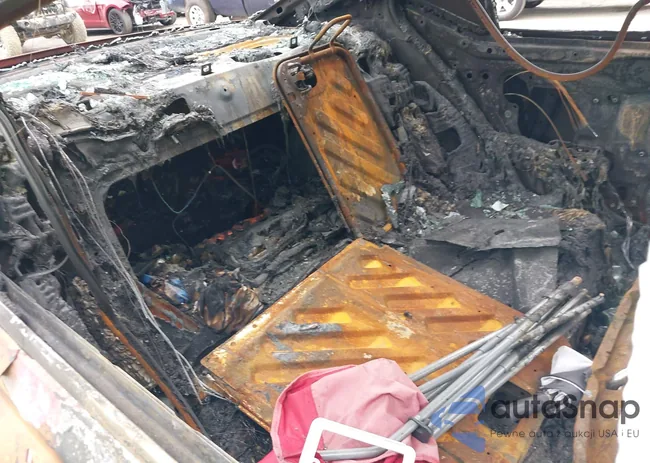 1N4BL4CWXNN415981: 40050610