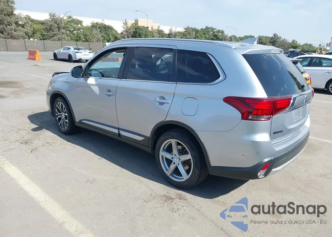 JA4AD3A33HZ052047: 40052016