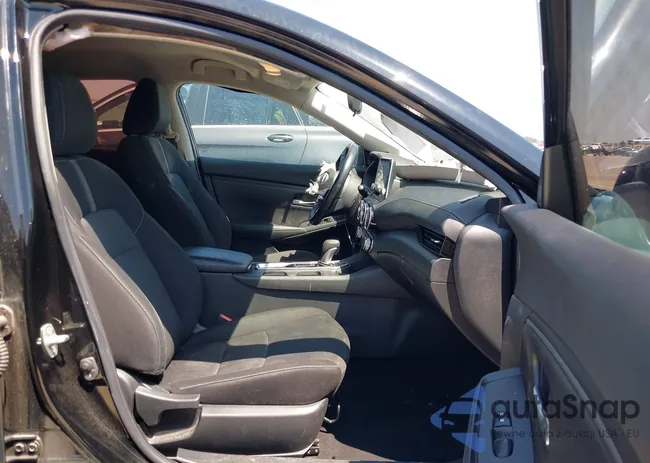 3N1AB8CV8NY239560: 40052034