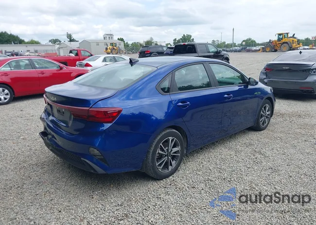 3KPF24AD0NE453692: 40052355