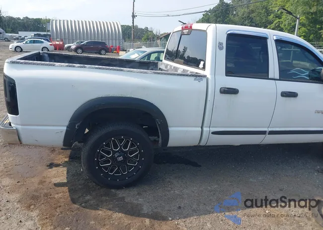 1D7HU18D15J617192: 40052490