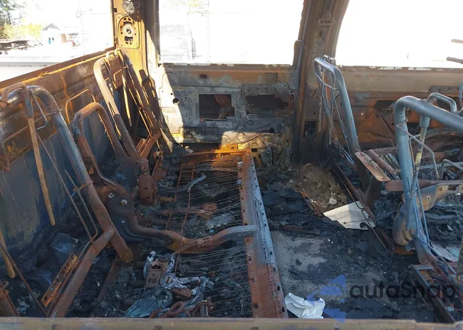 1GTHK33J6TF013324: 40051541