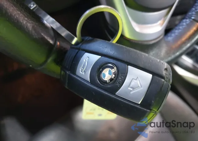 WBAVL1C53DVR84759: 40052976