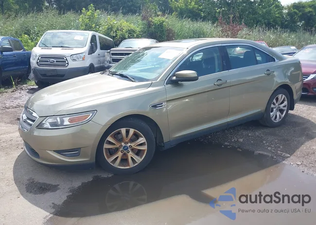 1FAHP2EW5CG133636: 40053192