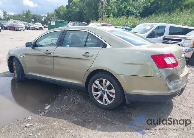 1FAHP2EW5CG133636: 40053192