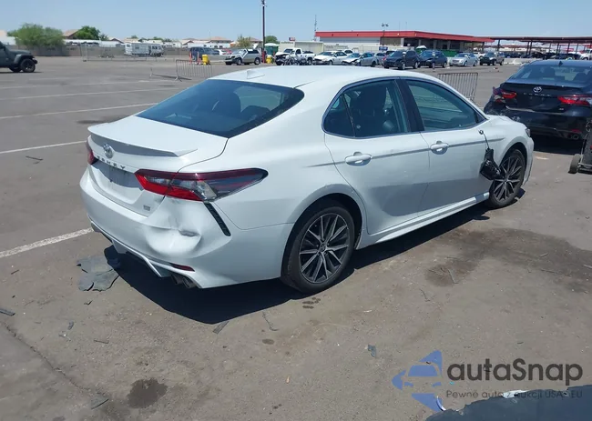 4T1G11AK0NU062642: 40053472