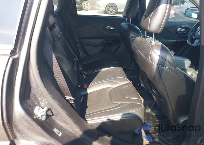 1C4PJLLB1KD338917: 40052559