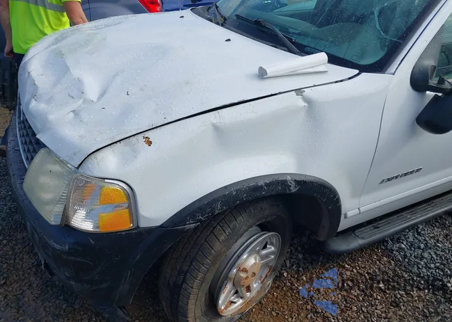 1FMDU62E52UB08137: 40052564