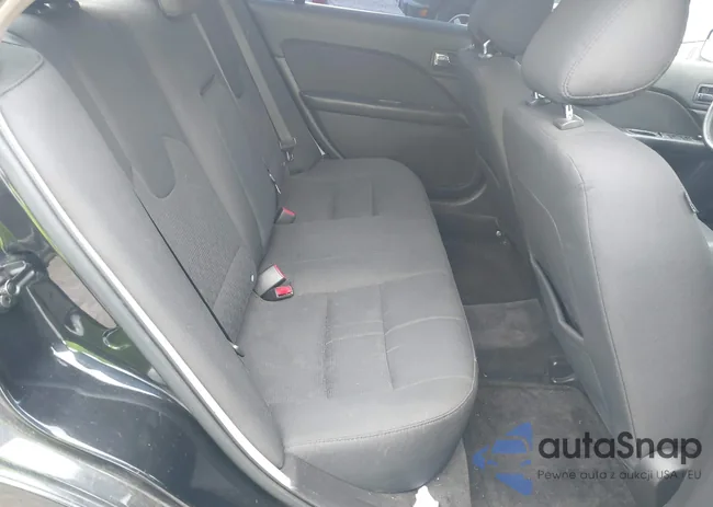 3FAHP0HA1CR244570: 40052617