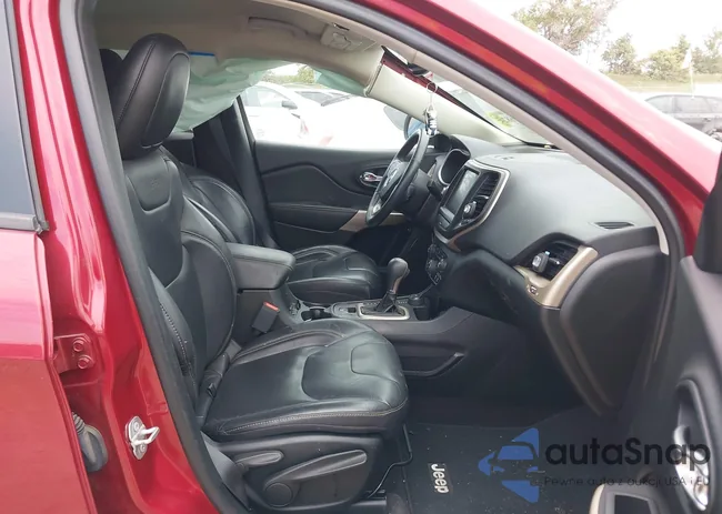 1C4PJMDBXHW568490: 40052682