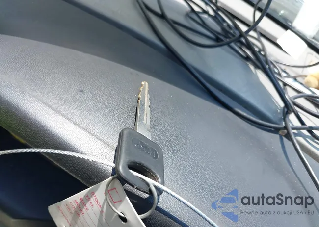 1FTNF20525EC28331: 40053933