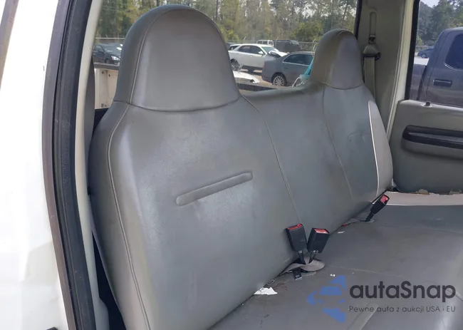 1FTNF20525EC28331: 40053933