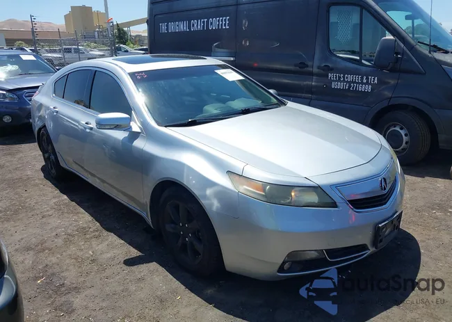 19UUA8F29CA036954: 40053649