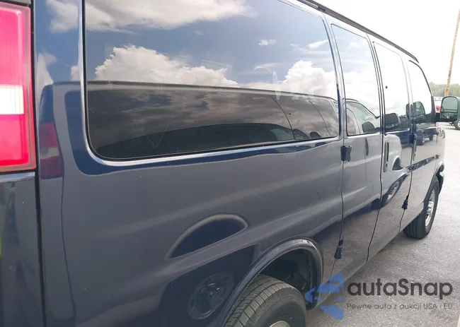 1GNWGPFG1F1272053: 40053892