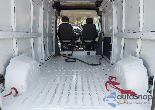 3C6LRVDG9PE548952: 40055013