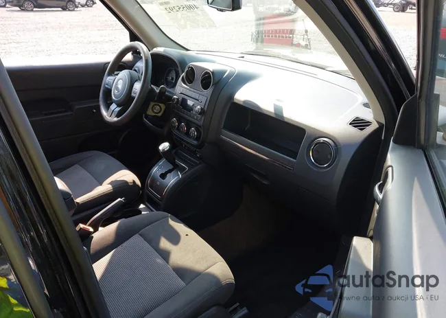 1C4NJPBA1GD800746: 40055292