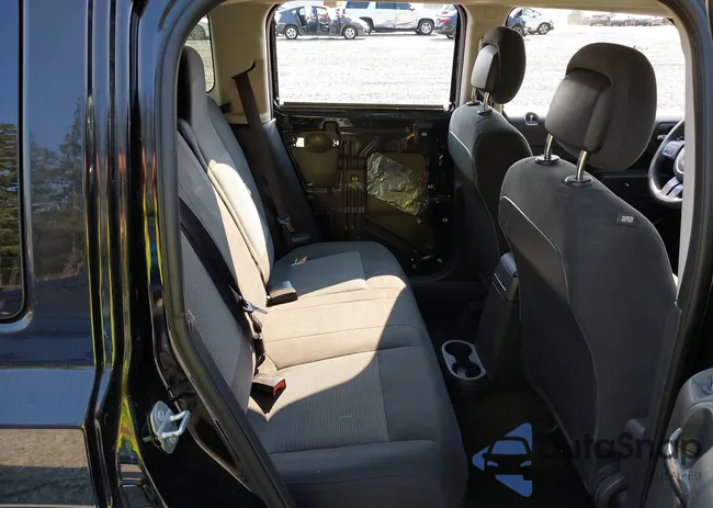 1C4NJPBA1GD800746: 40055292