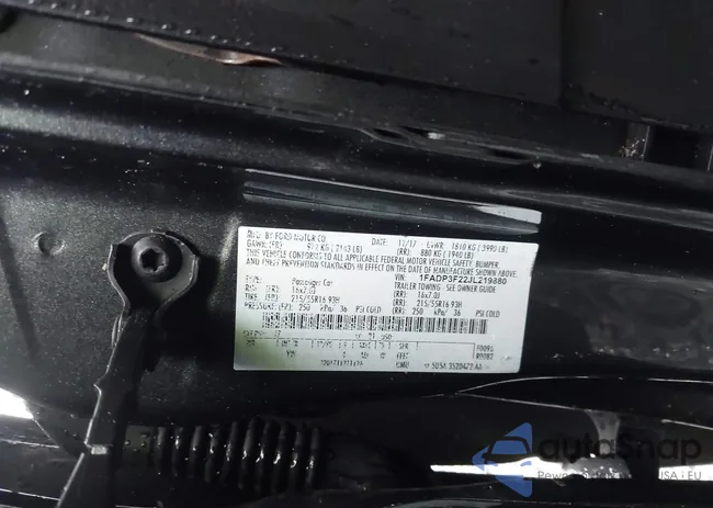 1FADP3F22JL219880: 40055975