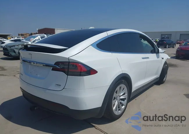 5YJXCAE20JF112371: 40055982